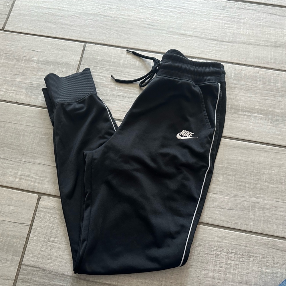 Nike joggers